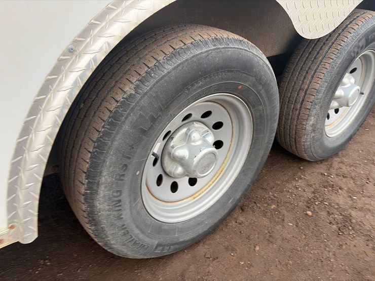 2023-look-enclosed-trailer-image-11