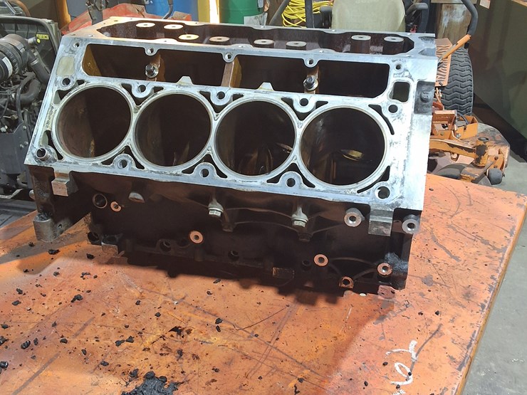 #343-•-gm-6.2l-aluminum-block-image-3