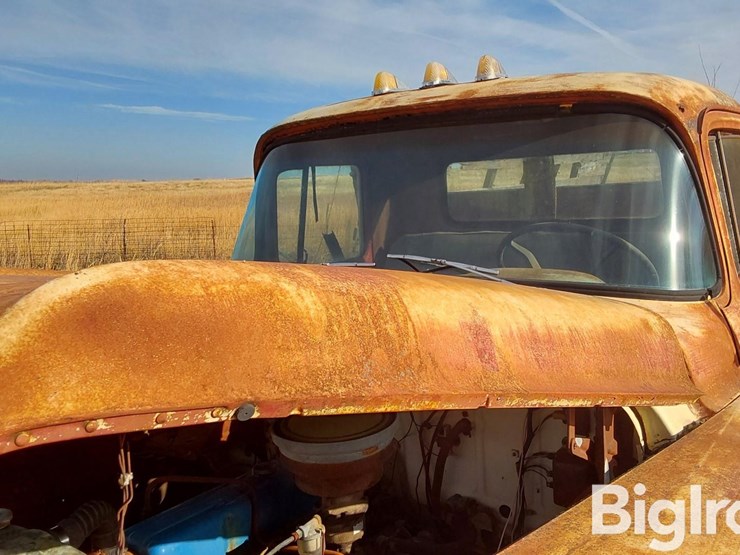 1959-chevrolet-60-image-12