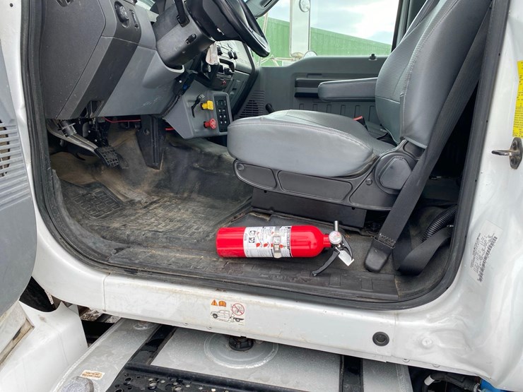 2015-ford-f750-image-34