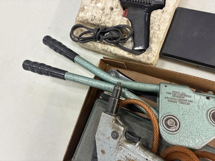 #115314-•-3-rivet-gun-&-soddering-gun-image-4