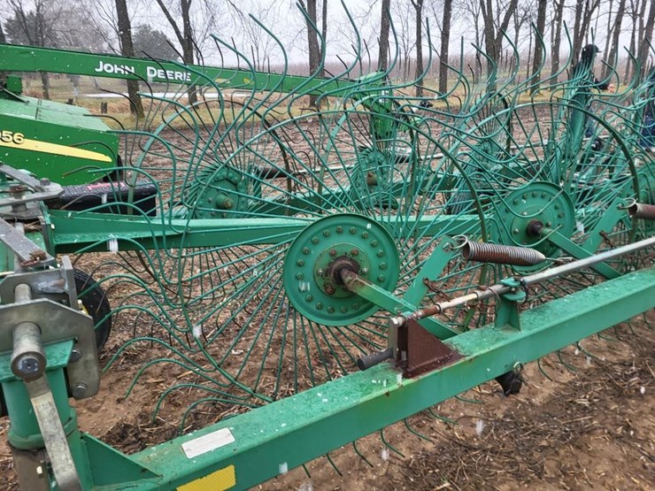 john-deere-704-image-22