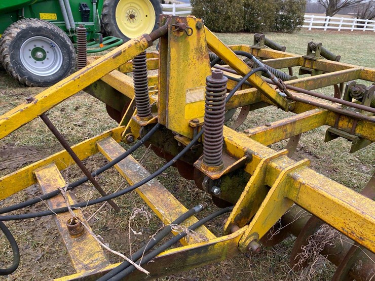 landoll-disc-chisel-image-27