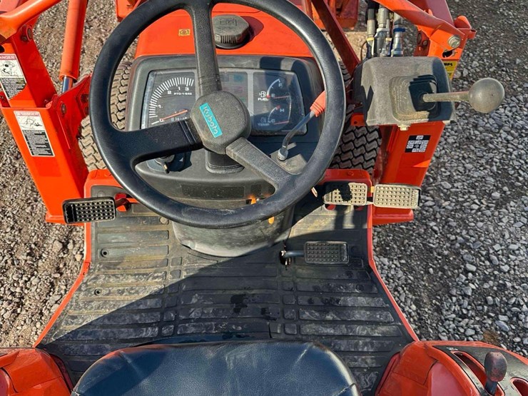 kubota-b7800-image-15