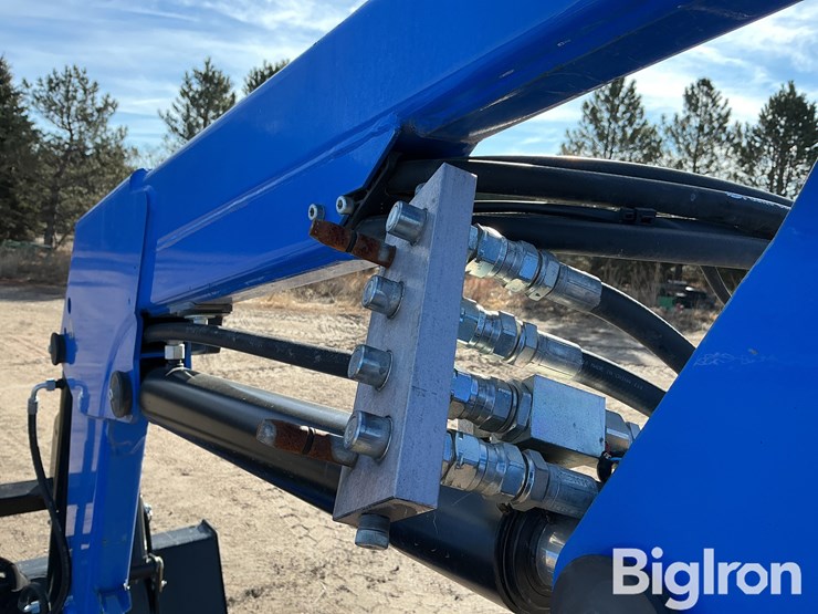 2010-new-holland-820tl-image-19