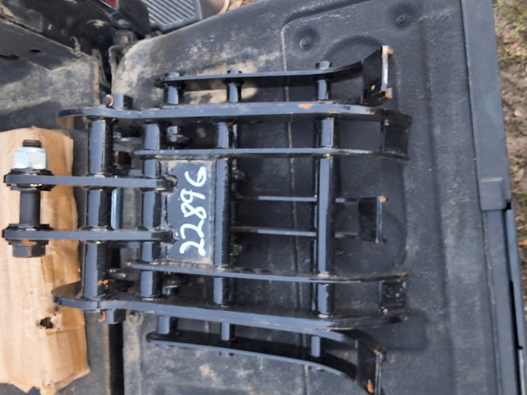 #323-•-limb-grapple-for-mini-excavator,-appears-unused-image-1