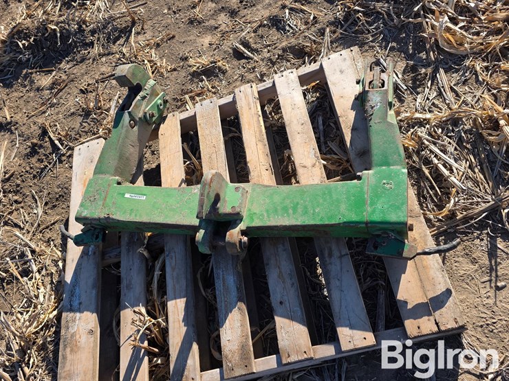 john-deere-quick-attach-image-8