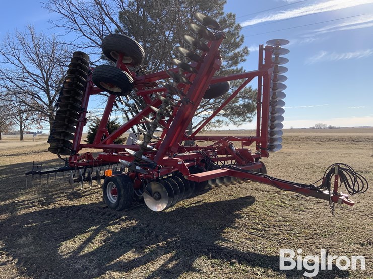 case-ih-3950-image-3