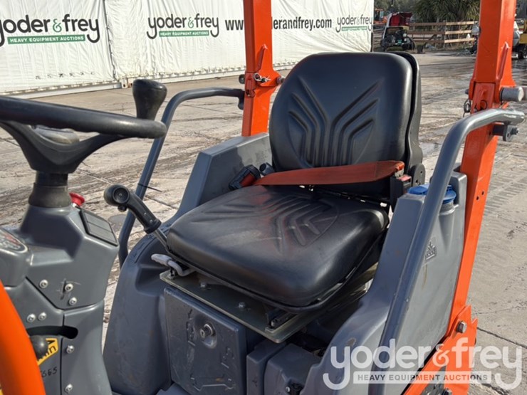 2021-hamm-hd8vv-image-17