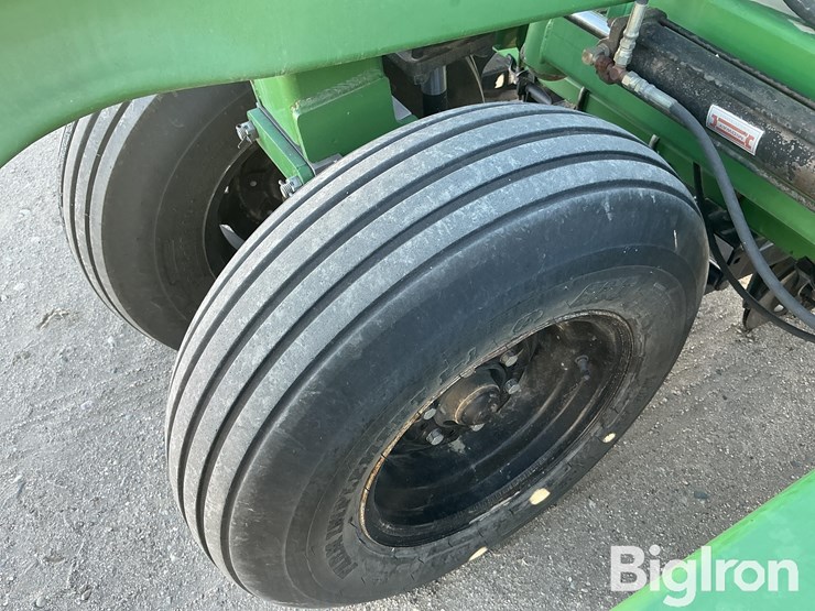 great-plains-solid-stand-24-image-18