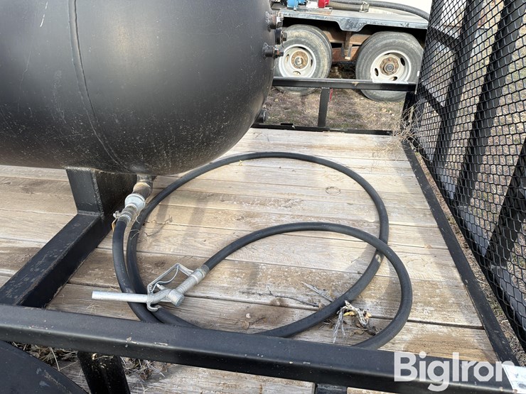 2019-top-hat-16’-t/a-fuel-trailer-image-17