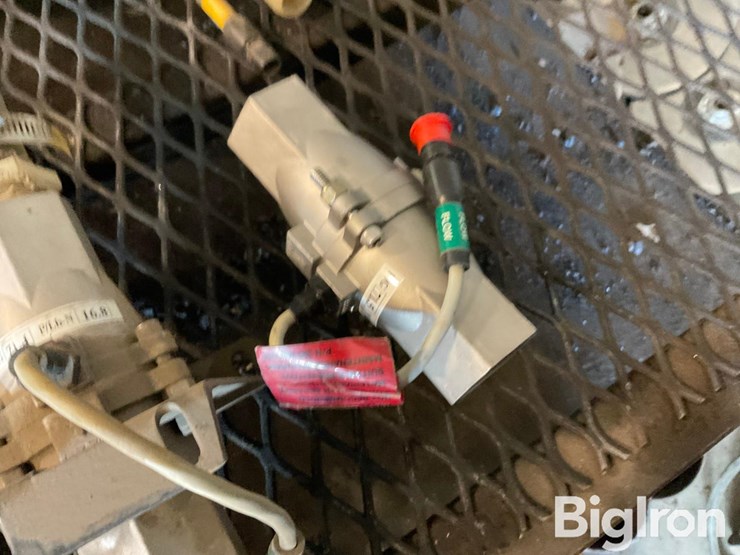 hiniker-nh-3/sprayer-components-image-8