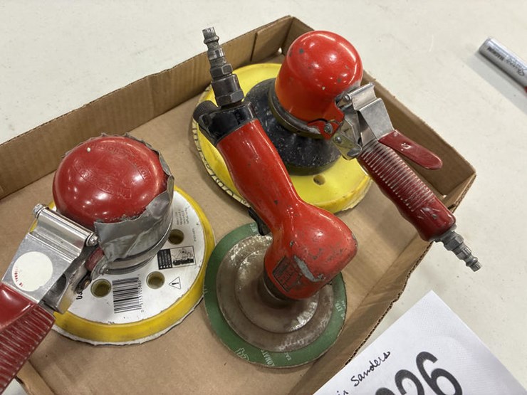 #115326-•-box-of-air-sanders-image-3