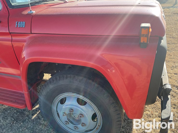 1975-ford-f600-image-18