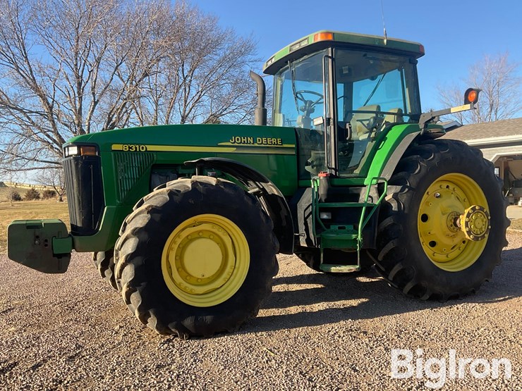 2000-john-deere-8310-image-1