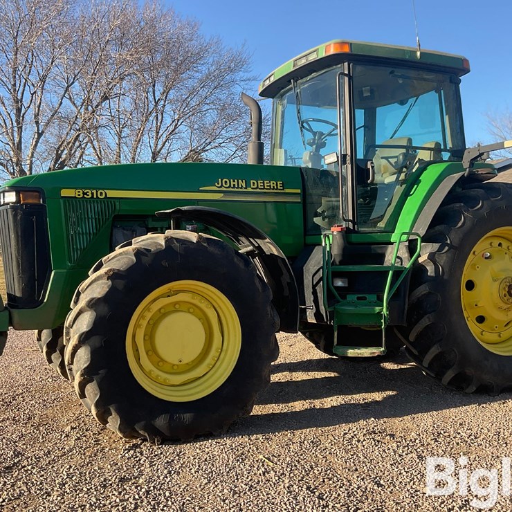 2000 JOHN DEERE 8310