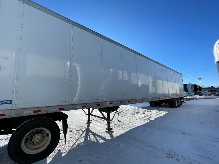 2019-stoughton-trailer-image-3