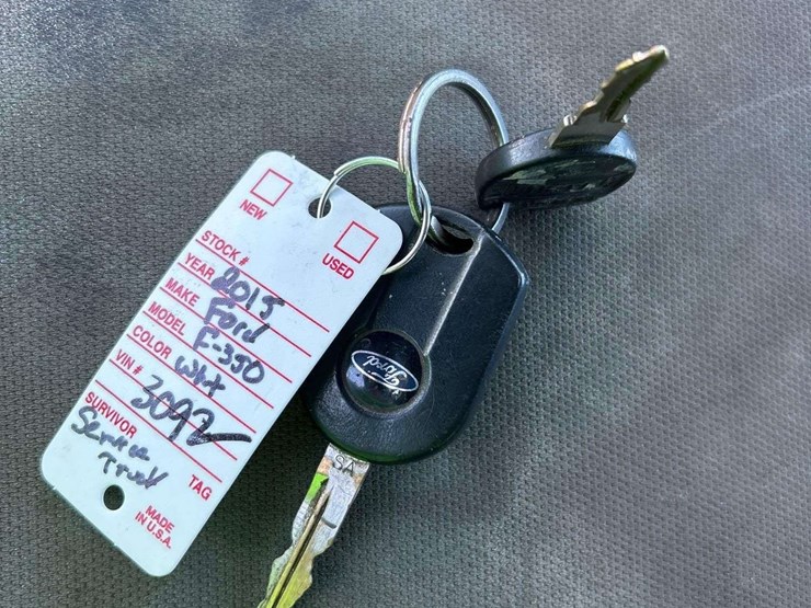 2015-ford-f350-image-32