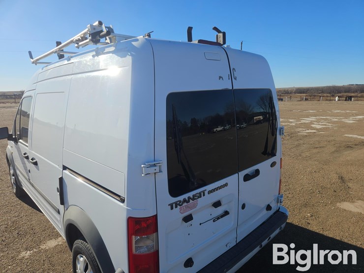 2010-ford-transit-connect-image-17