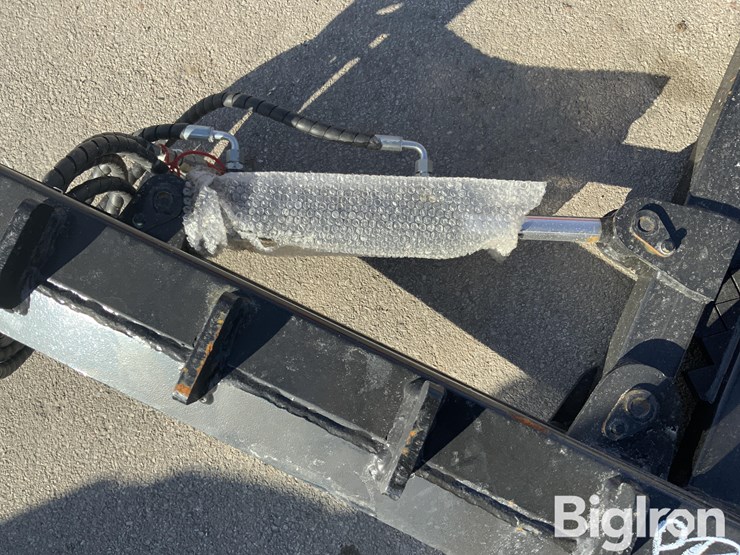 2025-giyi-tp25-skid-steer-post/tree-puller-image-14