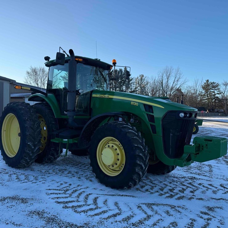 2009 JOHN DEERE 8130