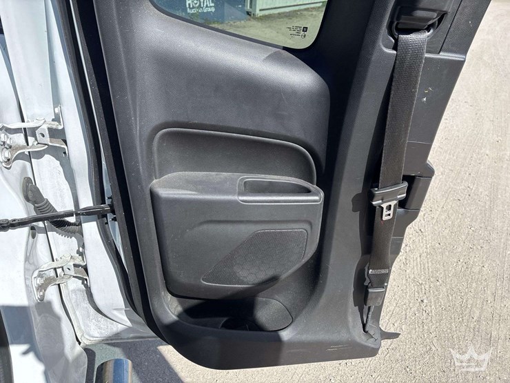 2017-chevrolet-colorado-image-19