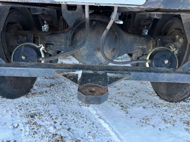 1984-freightliner-fl70-image-25