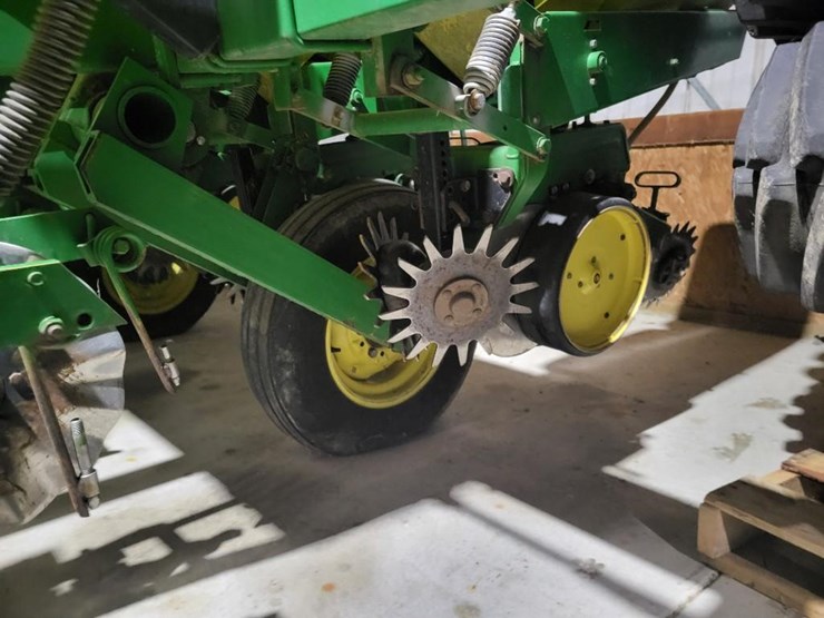 john-deere-7000-image-25