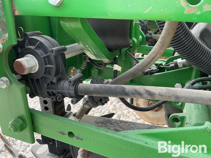 2012-john-deere-1720-image-20