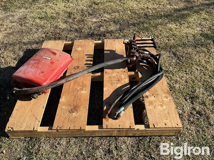 farmhand-3-handle-control-&-reservoir-image-8