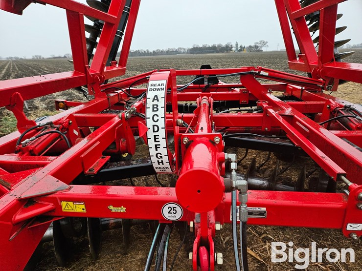 2013-sunflower-1435-image-9