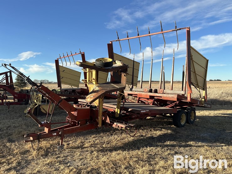 new-holland-1037-image-1