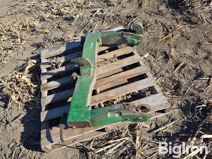 john-deere-quick-attach-image-6