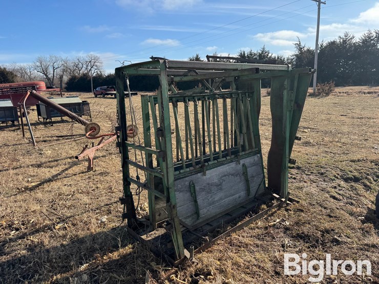 manual-livestock-chute-image-5