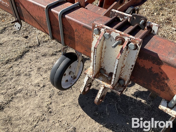 noble-2-row-s-tine-field-cultivator-image-11