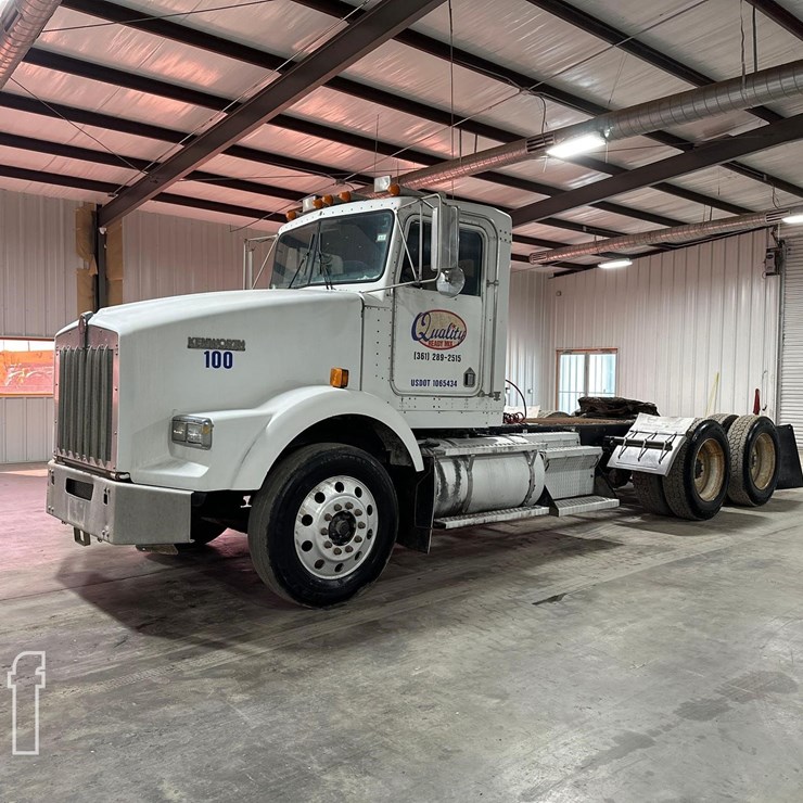 2003 KENWORTH T800
