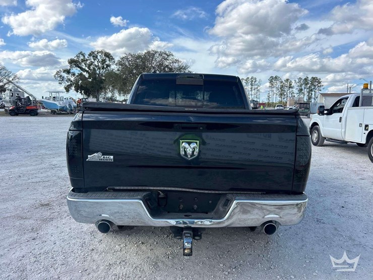 2013-dodge-1500-image-29