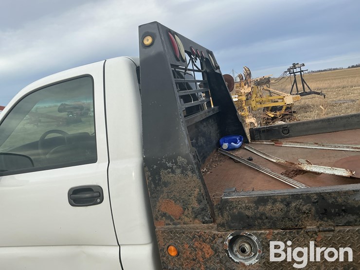 2005-chevrolet-silverado-2500-image-17