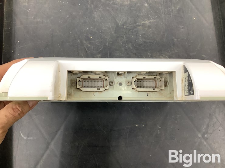 2019-case-ih-372-receiver-image-6