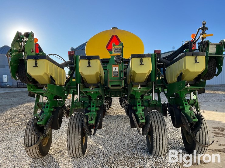 2009-john-deere-1770nt-image-6