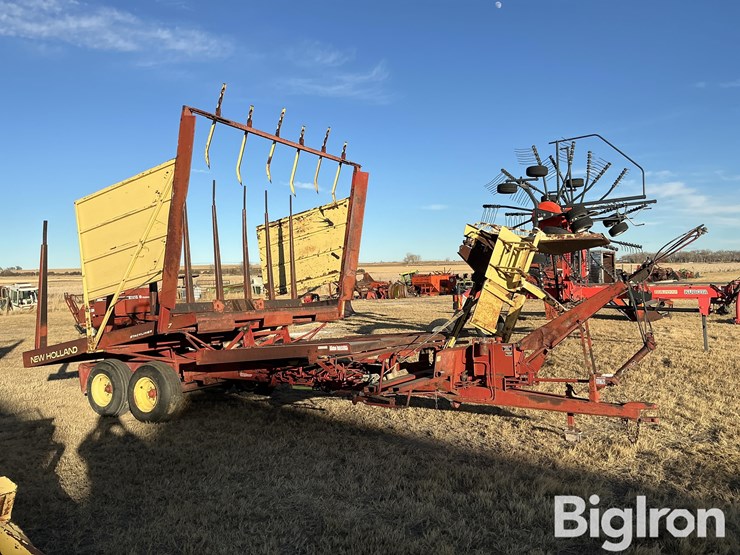 new-holland-1037-image-4