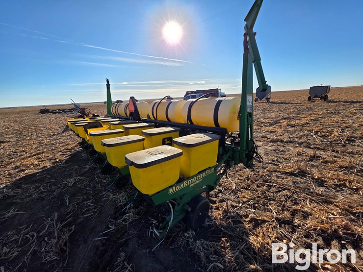 john-deere-1750-image-5