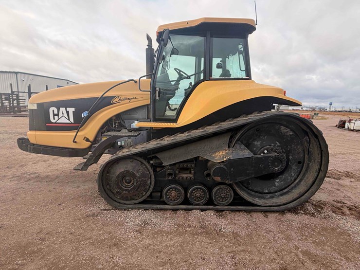 2005-challenger-55-track-tractor-image-43