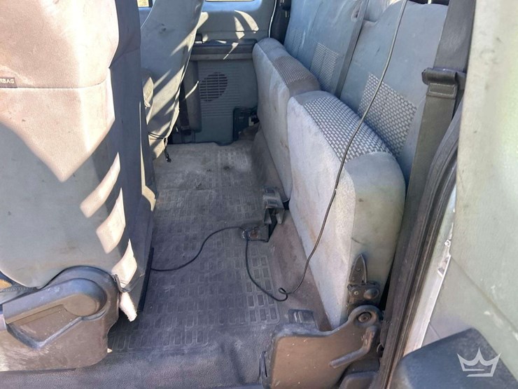 2015-ford-f350-image-33