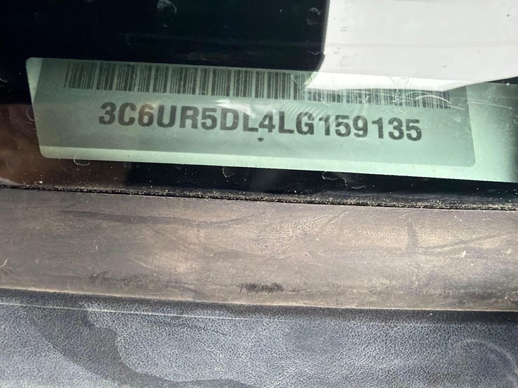 2020-ram-2500-big-horn-image-2