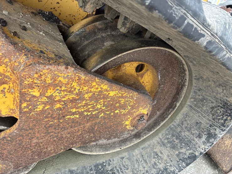 caterpillar-279c2-image-23