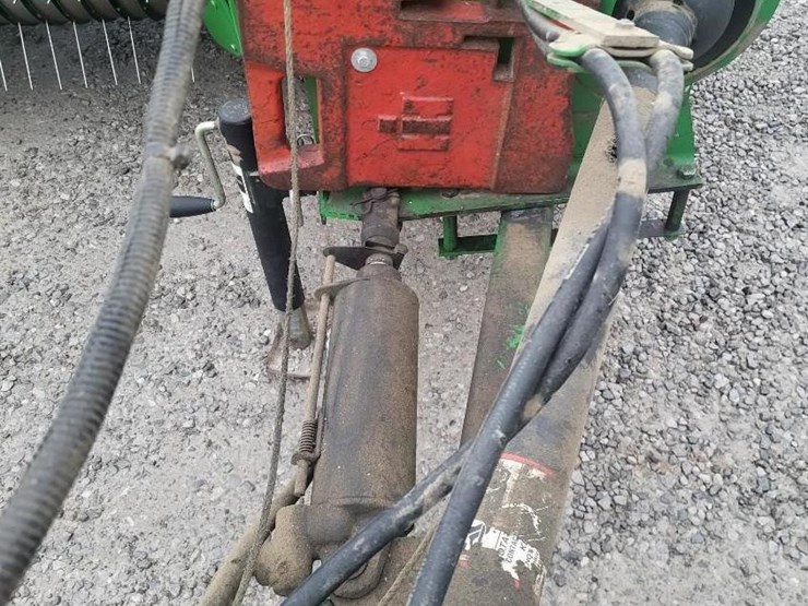 john-deere-348-image-10