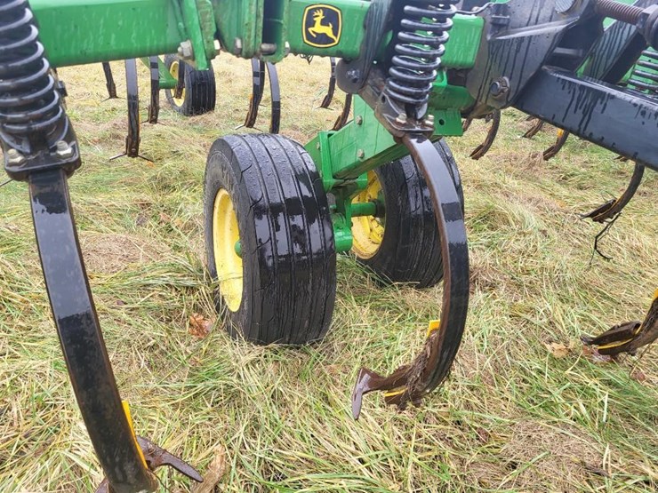 john-deere-2200-image-23