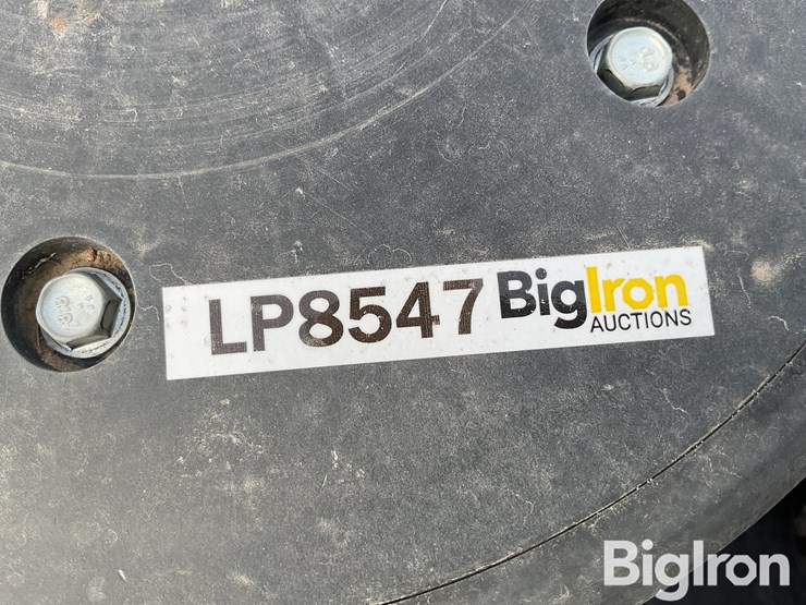 john-deere-8-image-16