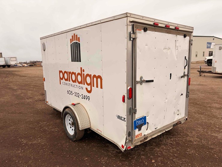 2012-dct-enclosed-trailer-image-4